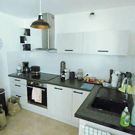 Terrace, Aircon Garage, Elevator, Near Downtown *