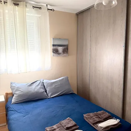 Terrace, Aircon Garage, Elevator, Near Downtown *